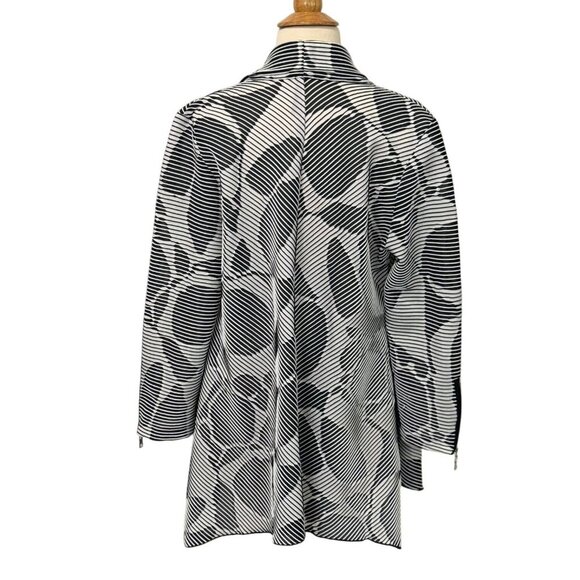 IC by Connie K Open Front Jacket Topper Black White Ribbed Pockets Artsy Size M - Picture 6 of 9